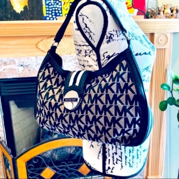 Michael Kors Canvas Leather Signature Shoulder Bag - Picture 4 of 7